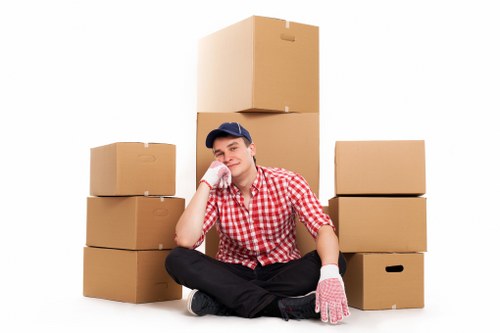 Preparation checklist for a smooth moving truck booking in Blackfriars